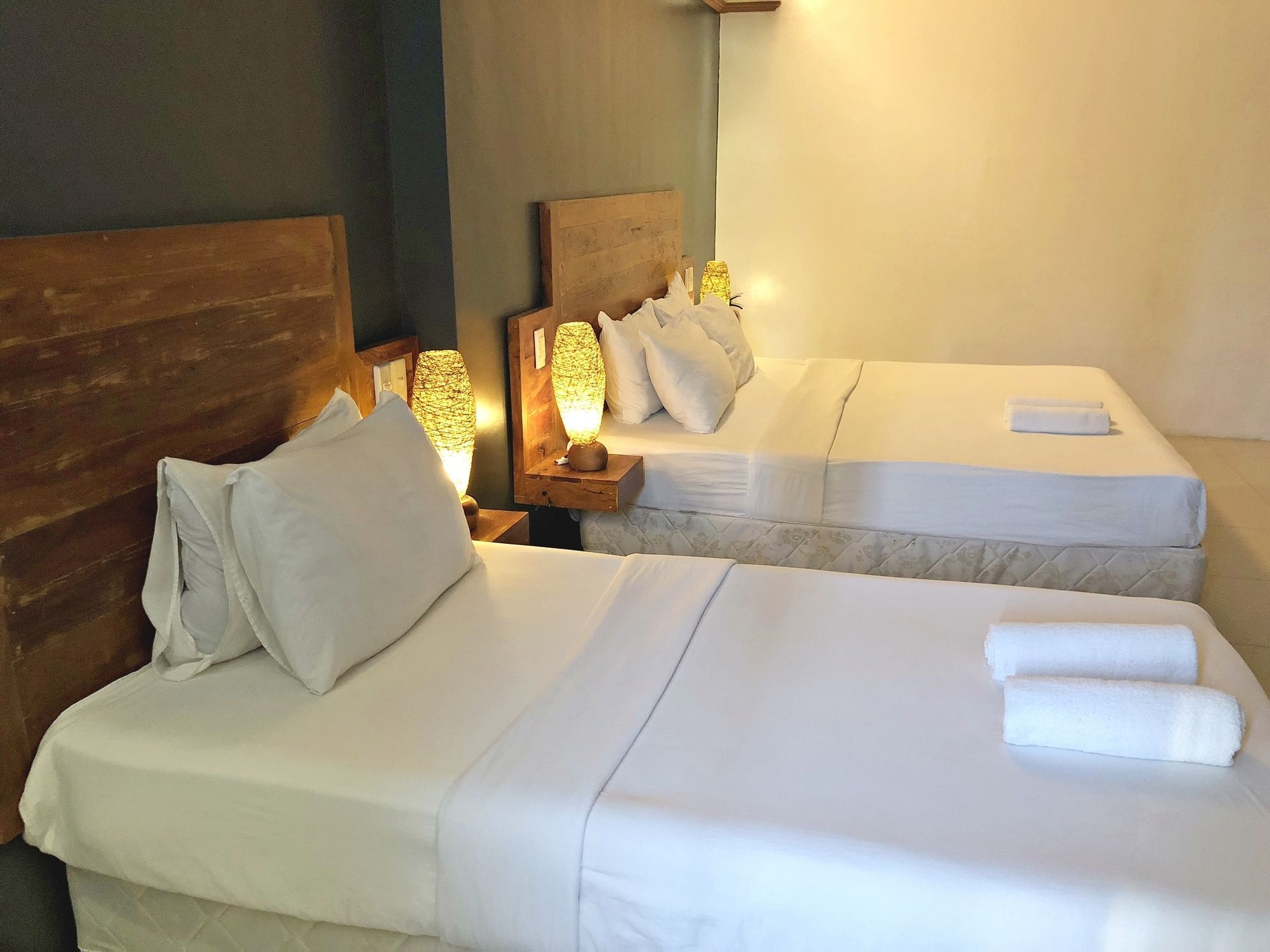 Daj Suites Boutique Hotel Tagaytay City Kültér fotó