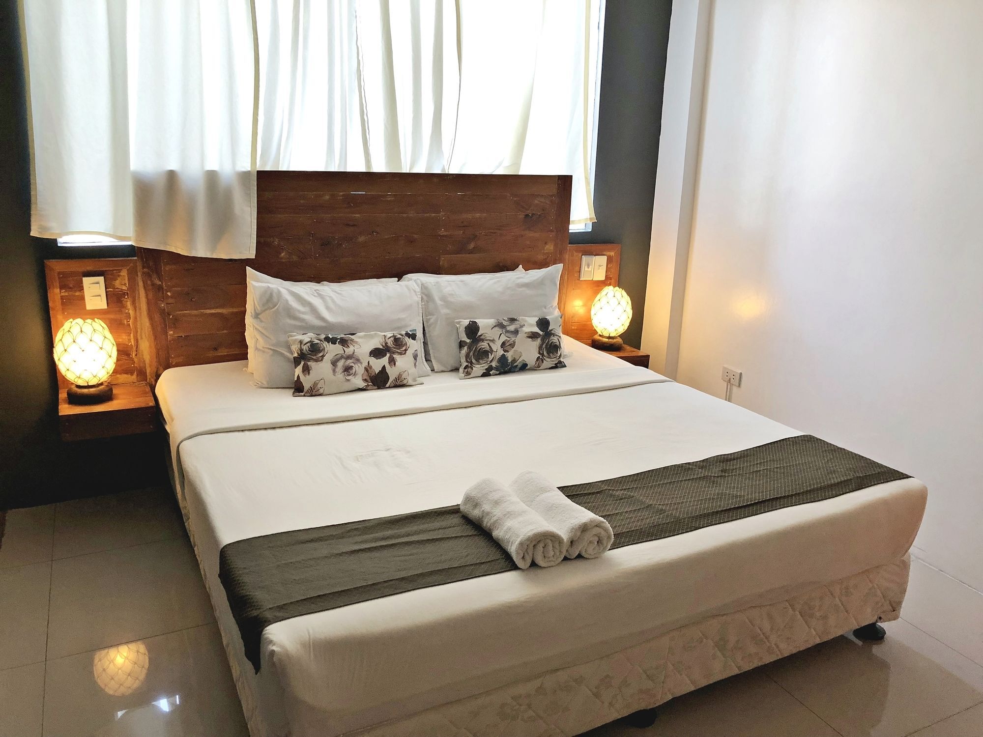 Daj Suites Boutique Hotel Tagaytay City Kültér fotó