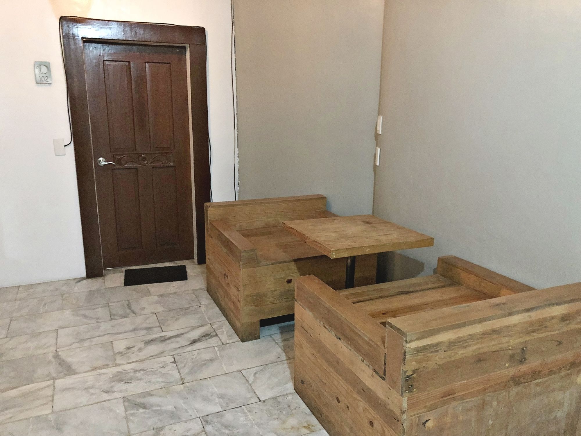 Daj Suites Boutique Hotel Tagaytay City Kültér fotó