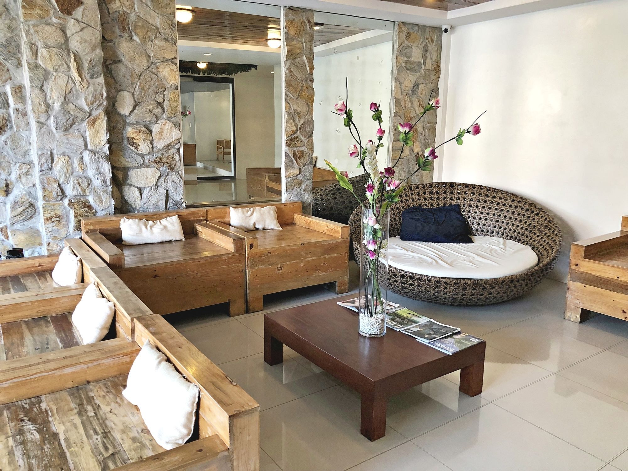Daj Suites Boutique Hotel Tagaytay City Kültér fotó